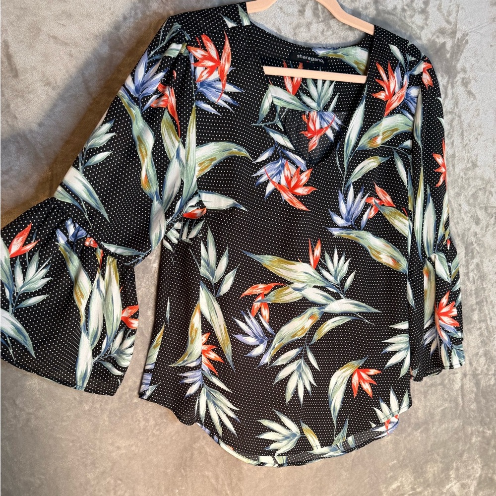 Tropical L Black White Floral Woven Bell Sleeve Round Neck Pullover Blouse